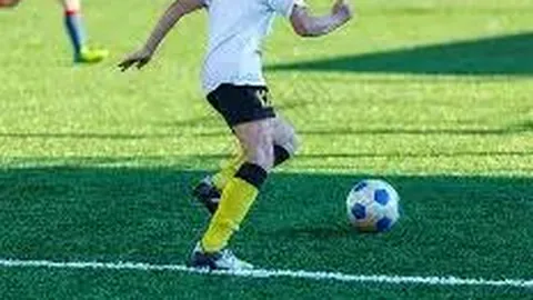 金玟哉分享学习榜样：贝肯鲍尔与卢西奥激励自我成长！